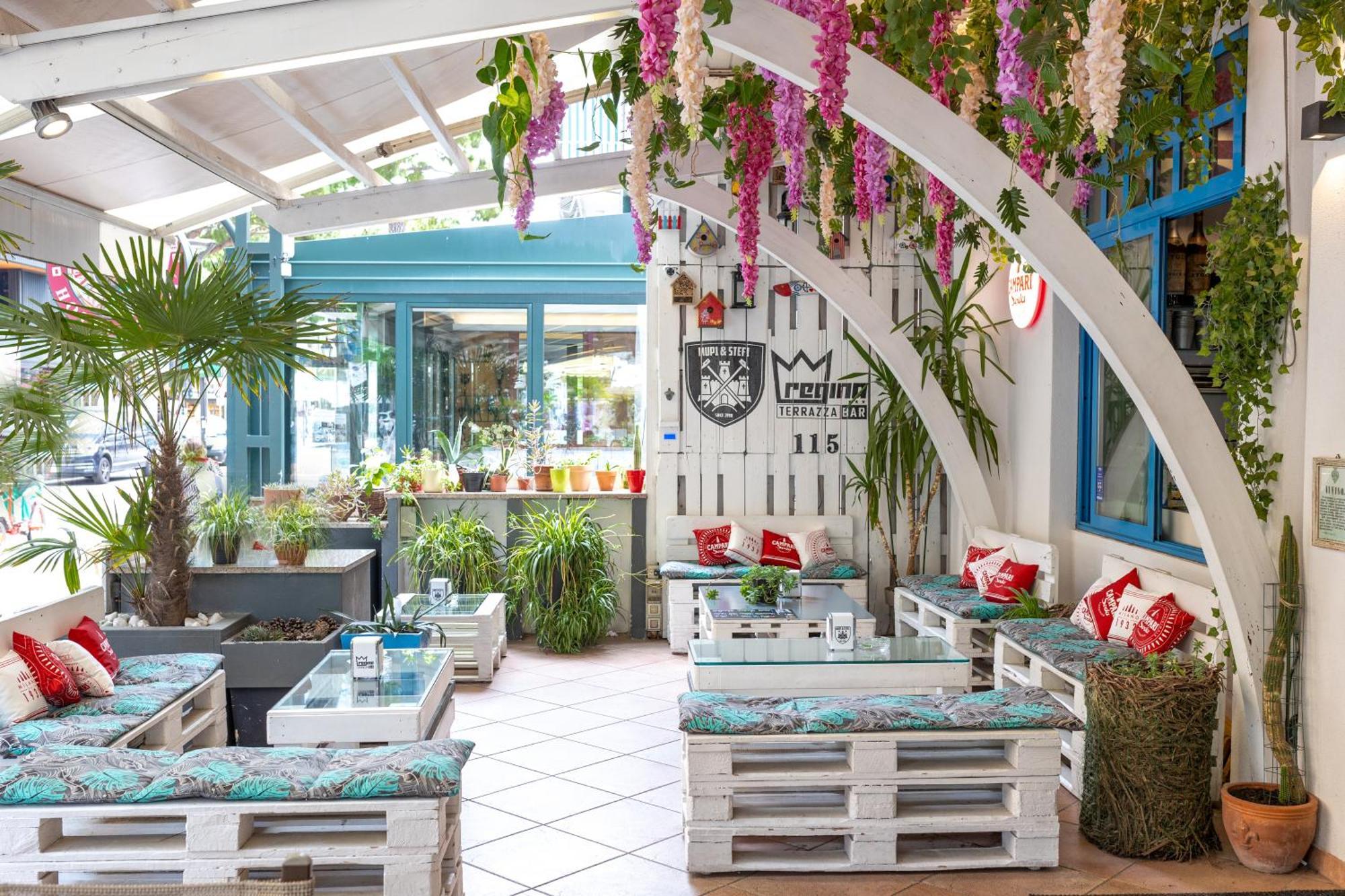 לידו די ג'סולו Regina Urban Beach Hotel מראה חיצוני תמונה